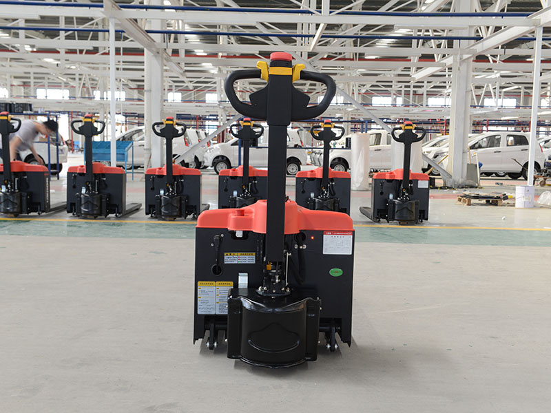 电动叉车蓄电池的保护