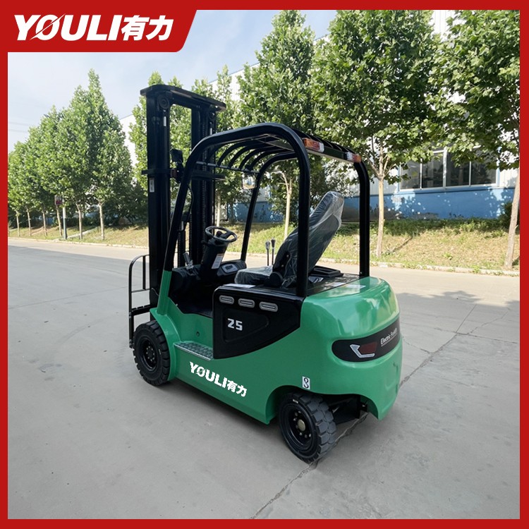 电动叉车充电的八大要领